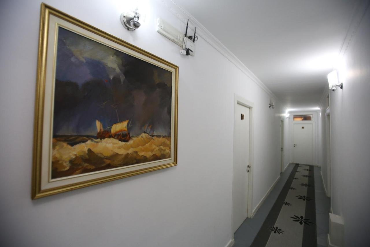 Hotel Pasarela Berat Exterior photo