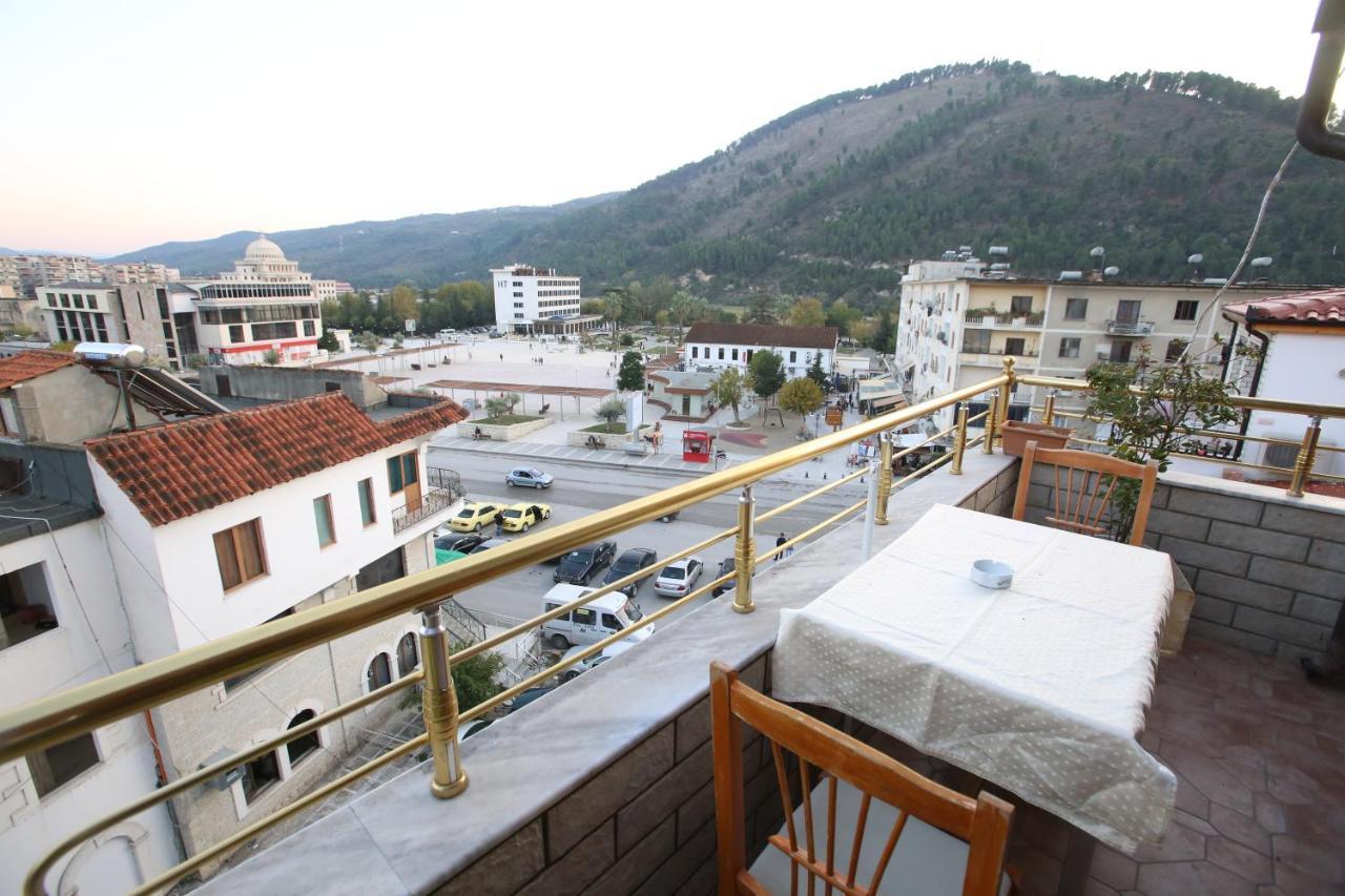 Hotel Pasarela Berat Exterior photo